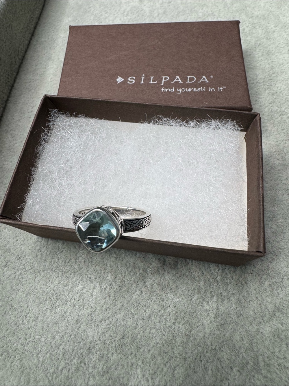 Retired Silpada Frozen Lake Ring Aqua Blue Stone Filigree Band Size 7